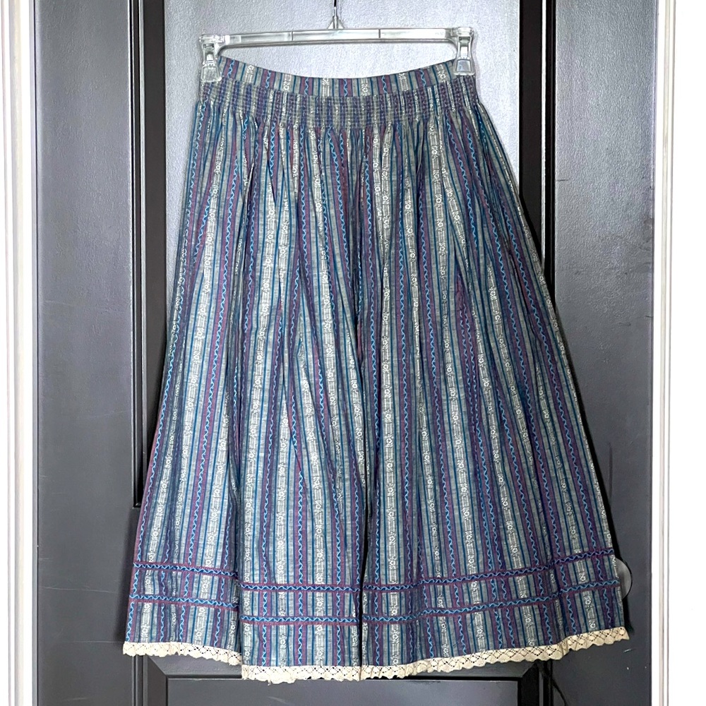 Vintage Austrian skirt, grey striped with blue & pink, lace trim